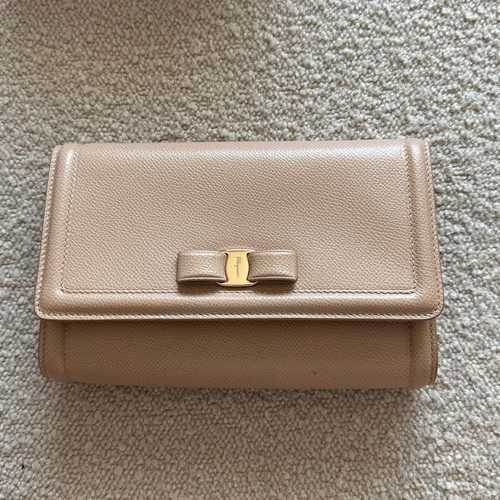 Salvatore Ferragamo Beige Leather Clutch with Bow